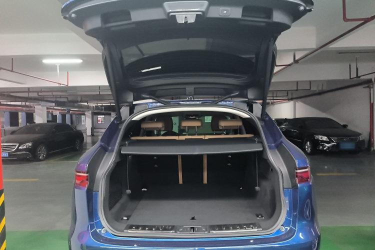 捷豹F-PACE 2023款 P250 HSE局部细节23