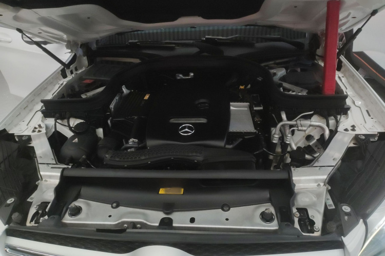 奔驰GLC 2017款 GLC 260 4MATIC 豪华型机舱底盘24