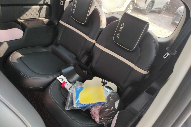 宝骏KiWi EV 2021款 设计师 三元锂中控内饰21