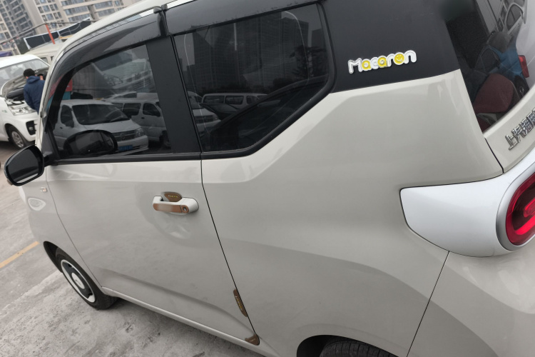 五菱汽车 宏光MINIEV 2024款 第三代 215km 青春版车身外观4