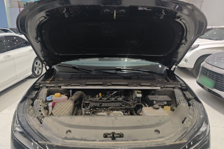 哪吒汽车 哪吒L 2024款 增程 310 闪充版局部细节24