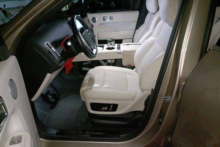 理想汽车 理想L9 2022款 Max局部细节19