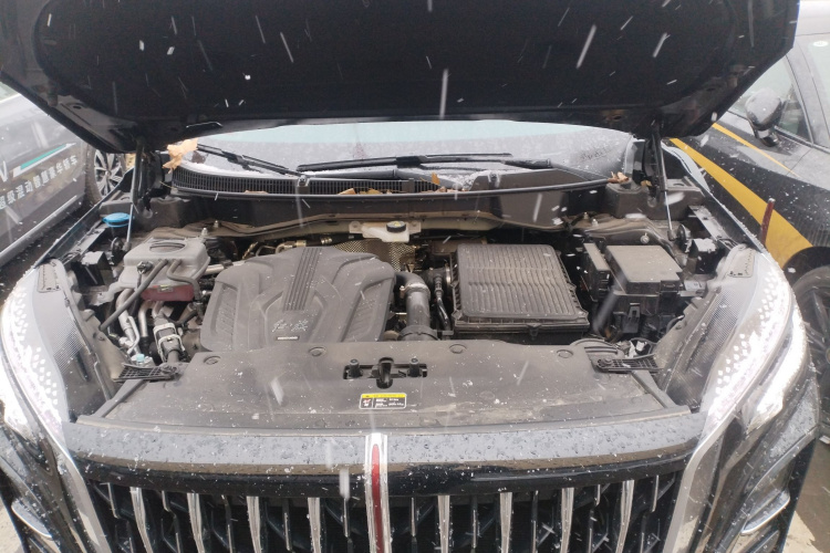 红旗HS3 PHEV 2024款 PHEV 115km 劲为版机舱底盘24