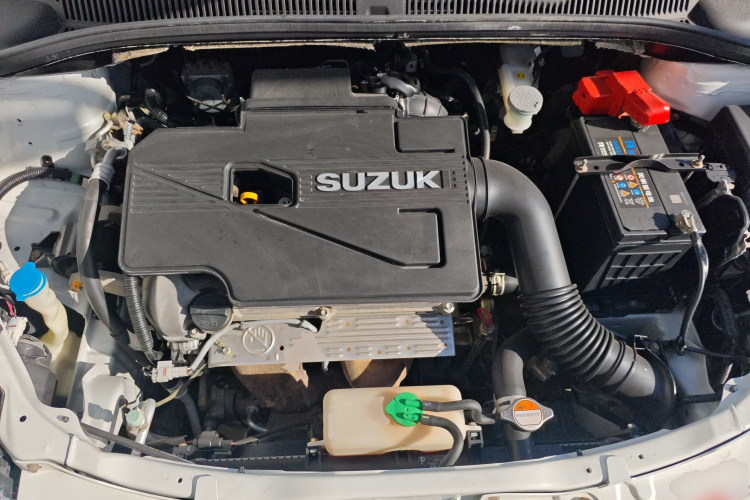 铃木 天语 SX4 2013款 酷锐 1.6L 自动20周年3G智能版局部细节24