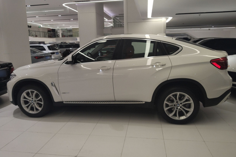 宝马X6（平行进口） 车身外观4