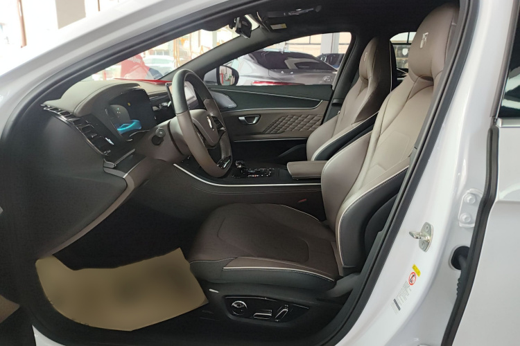 比亚迪 汉 2022款 EV 创世版 610KM四驱尊享型局部细节19