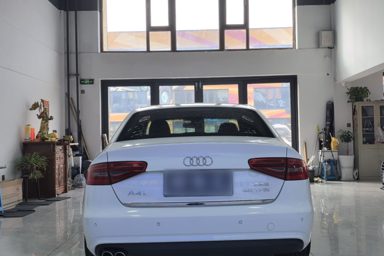 奥迪A4L 2015款 35 TFSI 自动舒适型车身外观6004