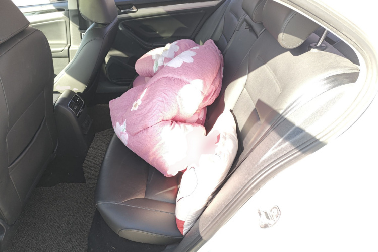 大众 速腾 2017款 180TSI 自动臻享版中控内饰21