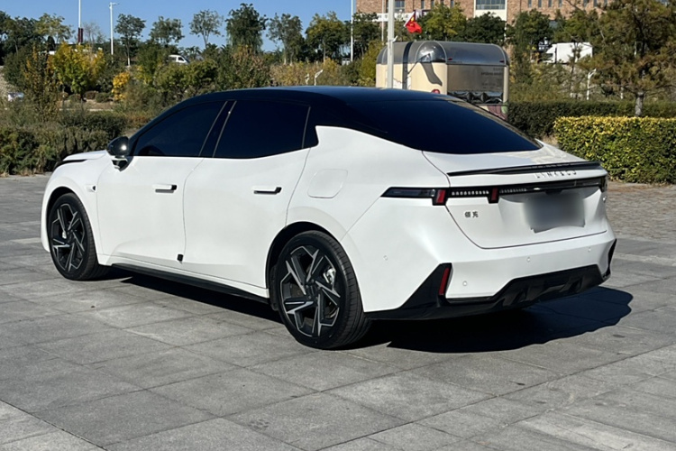 领克07 2024款 EM-P 126长续航 Ultra车身外观6002