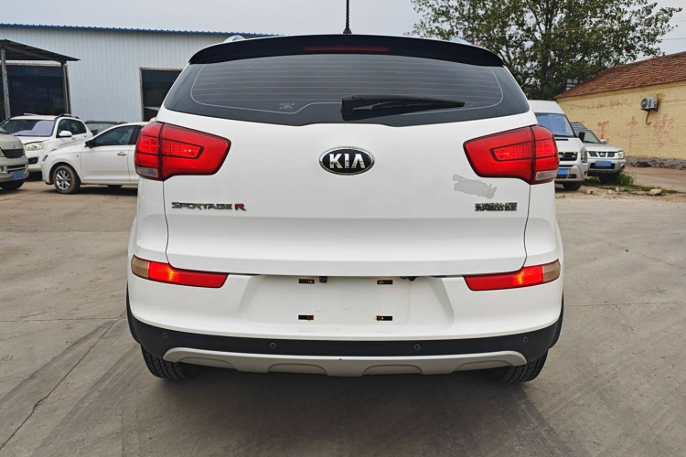 起亚 智跑 2016款 2.0L 自动两驱版GL车身外观6