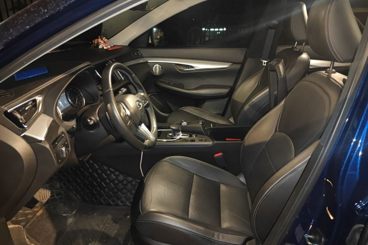 英菲尼迪QX50 2022款 2.0T 两驱领航版中控内饰19