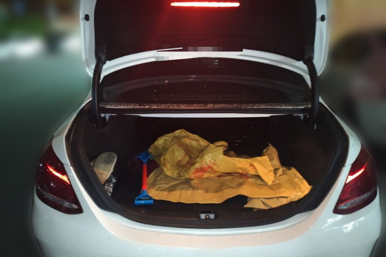 奔驰C级 2018款 C 200 L 运动版局部细节23