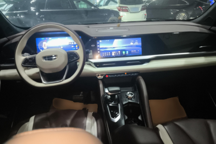 吉利汽车 星越L 2021款 2.0TD DCT EVO两驱尊贵型中控内饰12