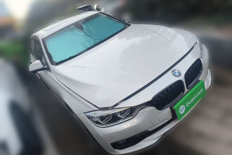 宝马3系 2019款 320Li 时尚型车身外观3