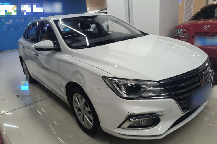 荣威i5 2019款 1.5L 手动4G互联领豪版车身外观3