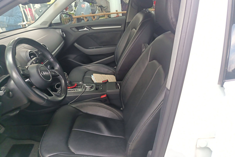 奥迪A3 2017款 Sportback 35 TFSI 进取型局部细节19