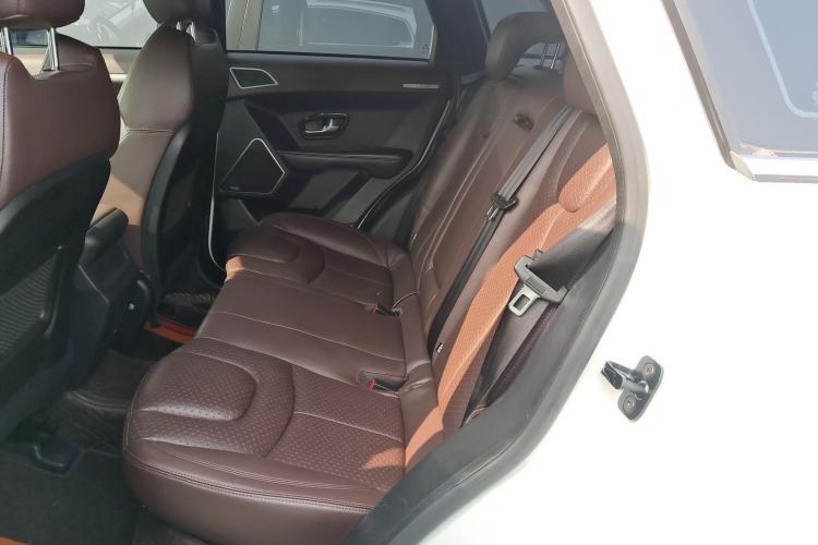 陆风X7 2015款 2.0T 全景尊贵版中控内饰7001