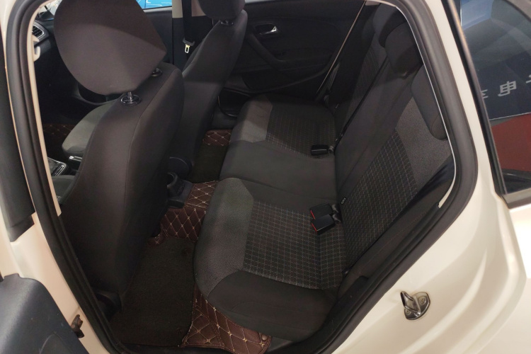 大众 Polo 2016款 1.6L 自动舒适型中控内饰21