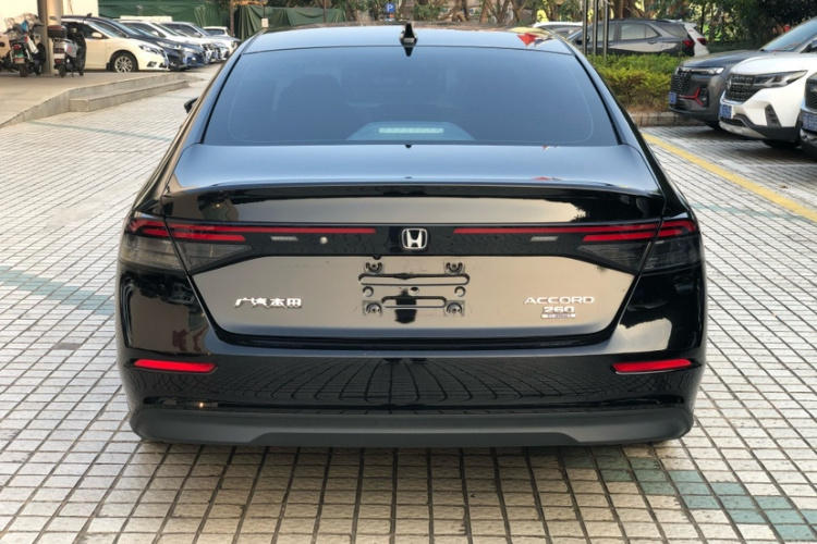 本田 雅阁 2024款 260TURBO 豪华版车身外观6003