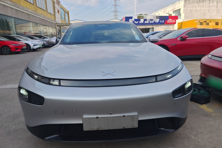 小鹏P7 2023款 P7i 702 Pro车身外观6001