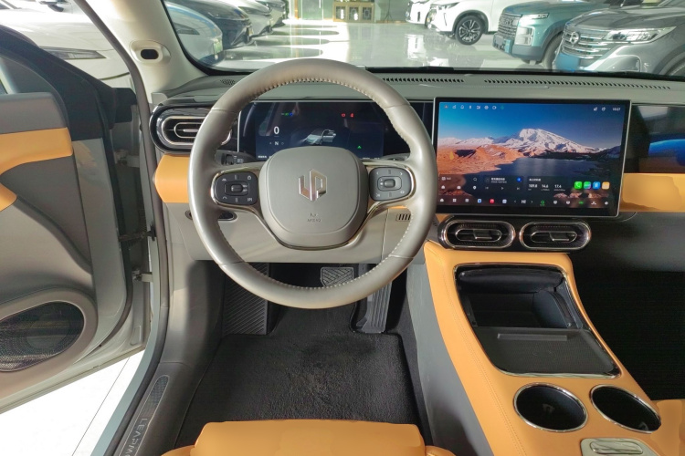 零跑汽车 零跑C01 2024款 增程 316尊享版中控内饰13