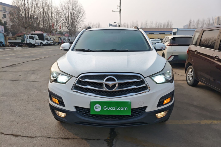 海马S5 2015款 1.6L 手动舒适型车身外观2