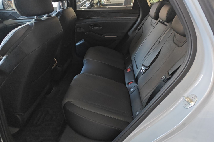 比亚迪 秦L 2024款 DM-i 120KM超越型中控内饰7004