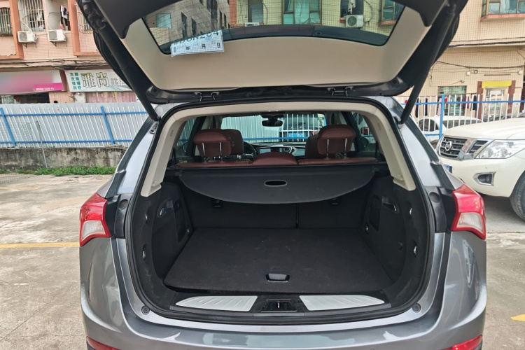 别克 昂科威 2019款 28T 四驱豪华型 国VI机舱底盘23