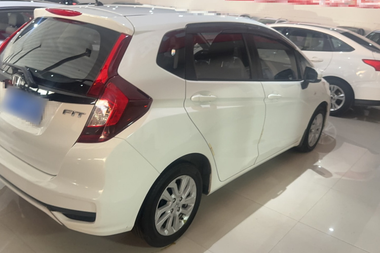 本田 飞度 2018款 1.5L CVT舒适天窗版车身外观6002