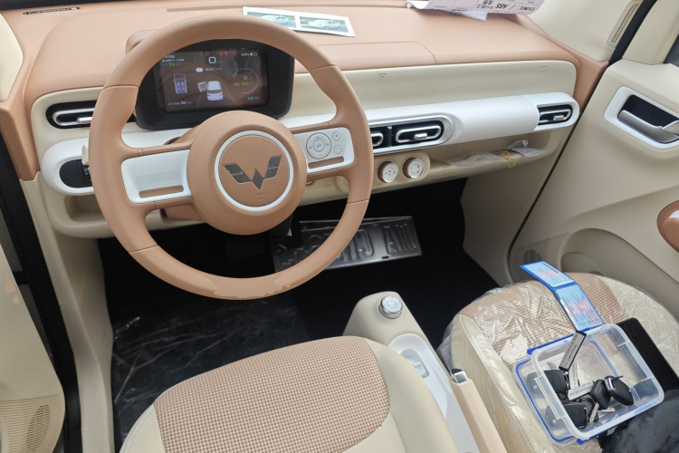 五菱汽车 宏光MINIEV 2024款 第三代 215km 青春版中控内饰12