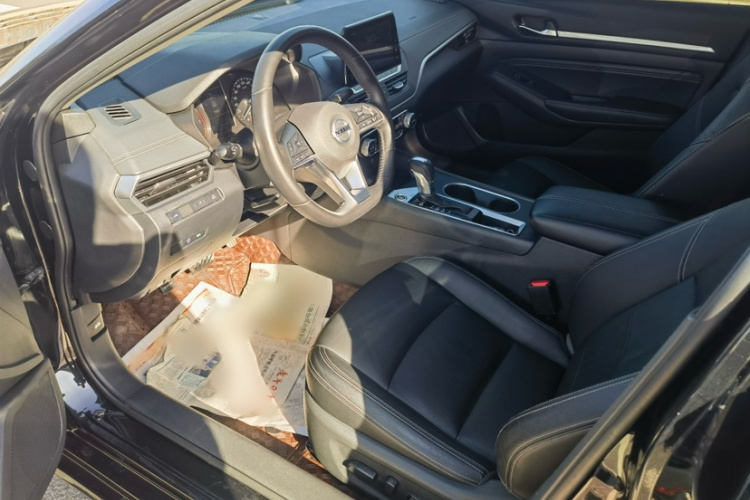 日产 天籁 2020款 2.0L XL 舒适版中控内饰7002