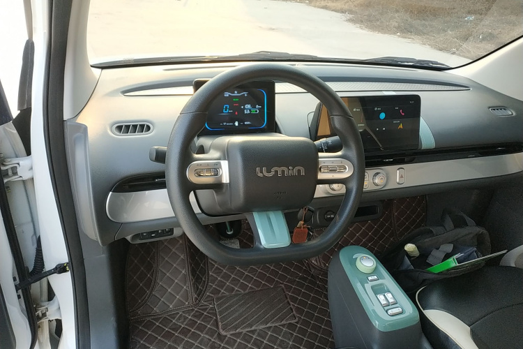 长安启源 长安Lumin 2023款 205km 香沁款中控内饰13