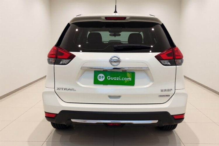 日产 奇骏 2019款 2.0L CVT舒适版 2WD车身外观6