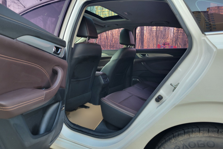 吉利汽车 吉利icon 2023款 1.5TD 主角中控内饰7007