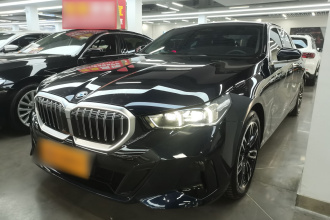 宝马5系 2024款 530Li 领先型 M运动套装