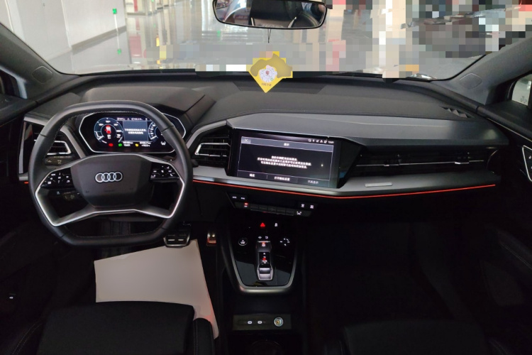 奥迪Q4 e-tron 2024款 40 e-tron 创行版中控内饰12