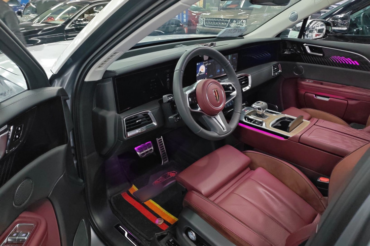 红旗E-HS9 2024款 690km 旗享版 六座中控内饰7003