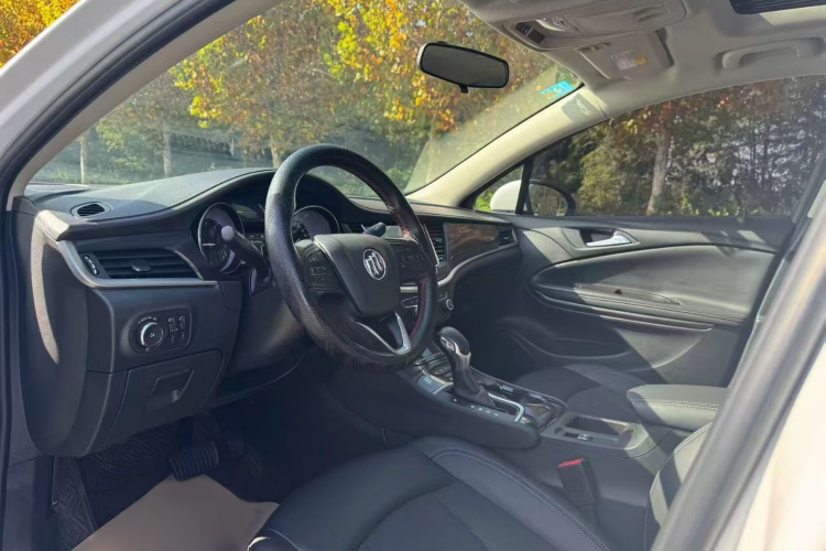 别克 威朗 2020款 20T CVT领先型中控内饰7002