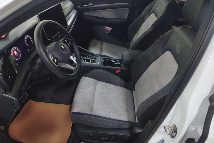 大众 高尔夫 2025款 300TSI R-Line中控内饰19