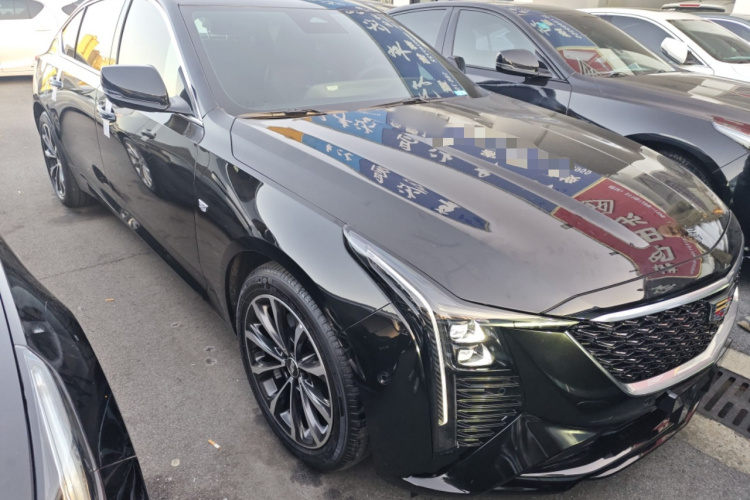 凯迪拉克CT5 2025款 28T 城市运动版车身外观3