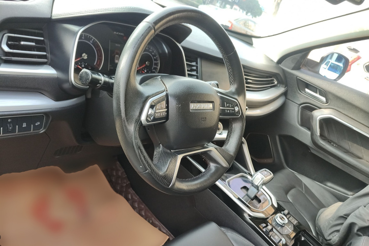 哈弗H6 2017款 蓝标 1.3T 自动两驱智尚型中控内饰13