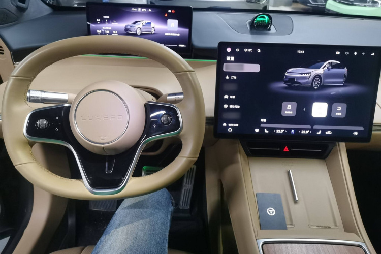 鸿蒙智行 智界R7 2024款 纯电 736km UItra中控内饰7002