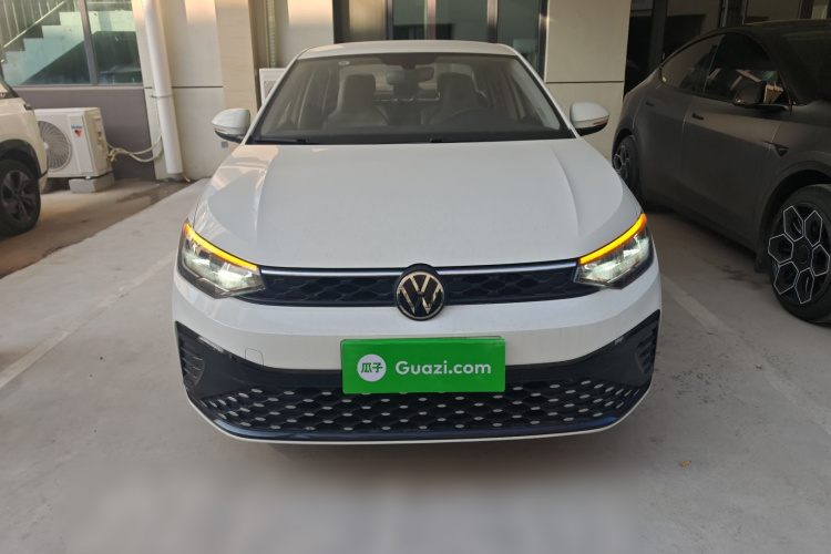 大众 朗逸 2023款 新锐 1.5L 自动新逸版车身外观2