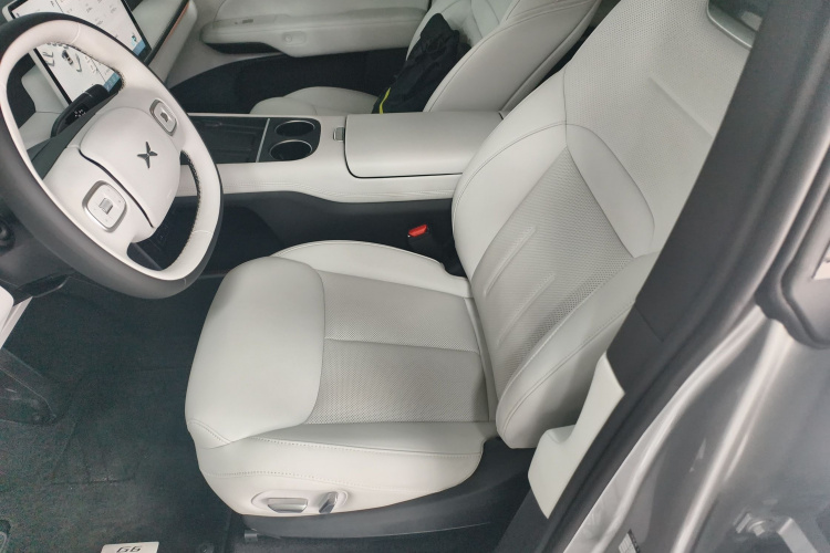 小鹏G6 2023款 580 长续航 Max中控内饰19