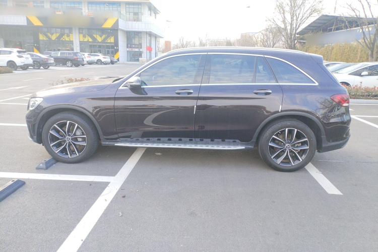 奔驰GLC 2021款 GLC 300 L 4MATIC 动感型车身外观4
