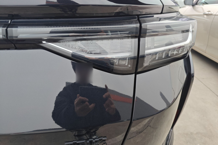 东风风神 奕炫 2024款 1.5T 自动劲擎版车身外观6006