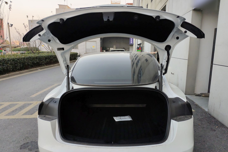 特斯拉 Model 3 2023款 长续航全轮驱动版机舱底盘23