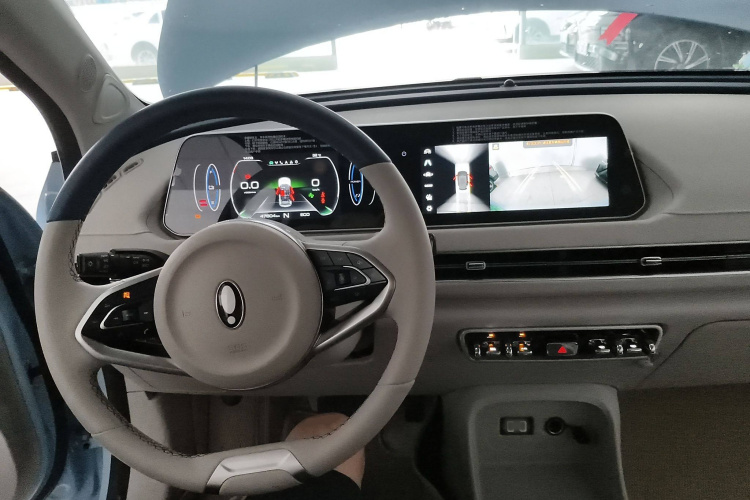 欧拉好猫 2022款 莫兰迪版 400km标准续航 豪华型 磷酸铁锂中控内饰7002