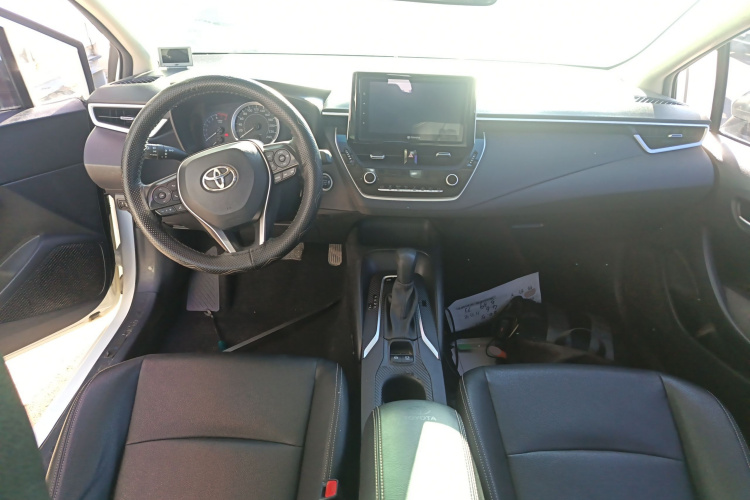 丰田 卡罗拉 2019款 1.2T S-CVT GL-i精英版中控内饰12