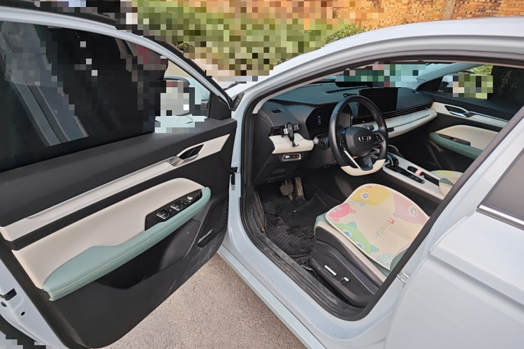 吉利汽车 帝豪L HiP 2022款 1.5TD-DHT Pro 100KM Super 迅中控内饰7003